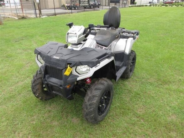 2017 Polaris® Recreation/Utility Sportsman® Touring 570 SP Silver Pearl