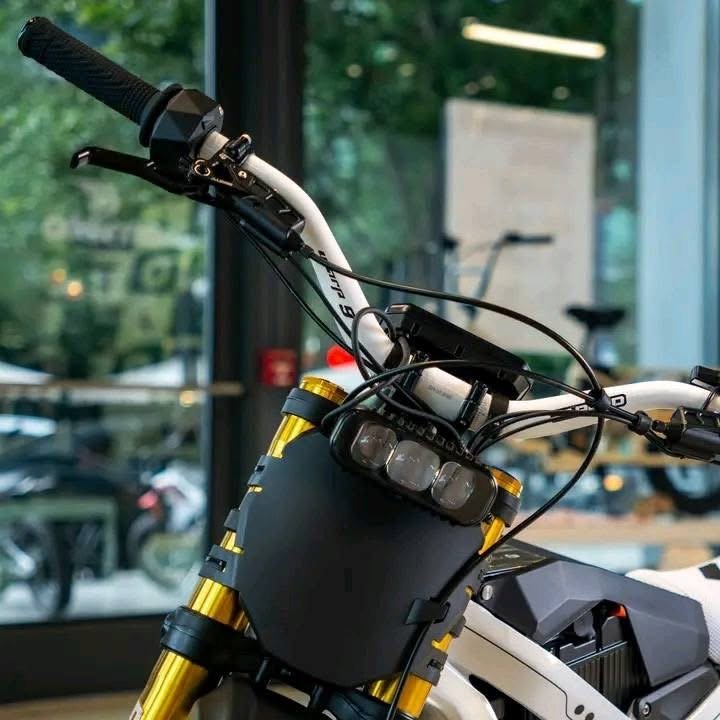 2025 Surron Ultra Bee HP - Image 4