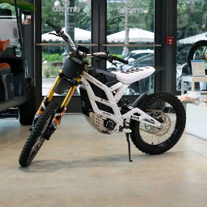 2025 Surron Ultra Bee HP