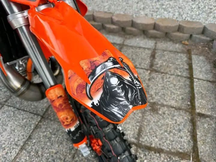 2010 KTM EXC-Series 2-Stroke Enduro - Image 9