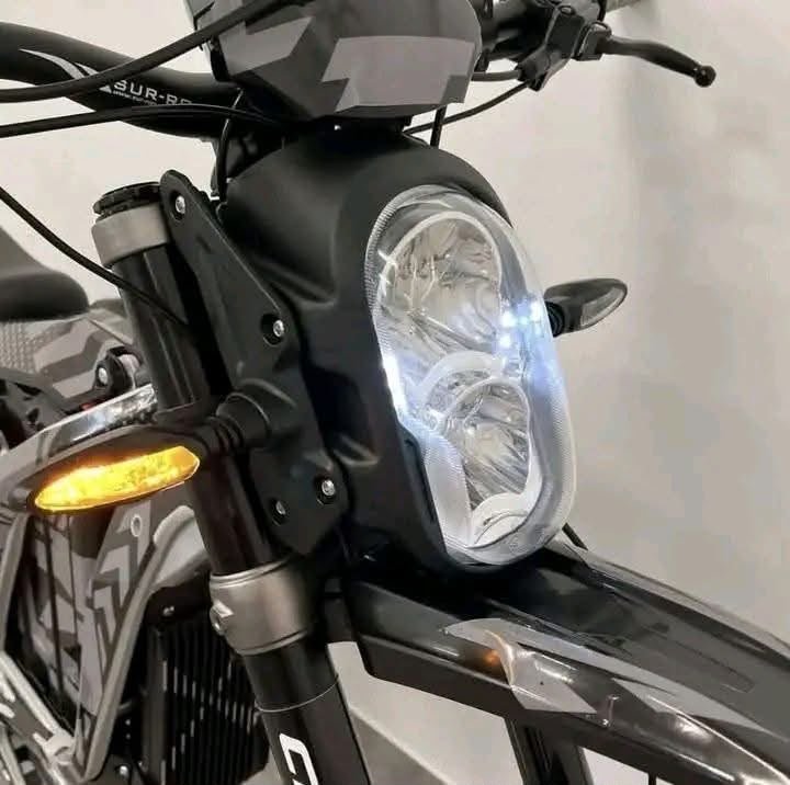 Surron LBX 75V Electric Dirt Bike - Image 6